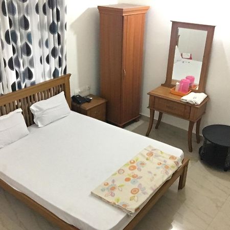 Sathya Inn Guruvāyūr Extérieur photo