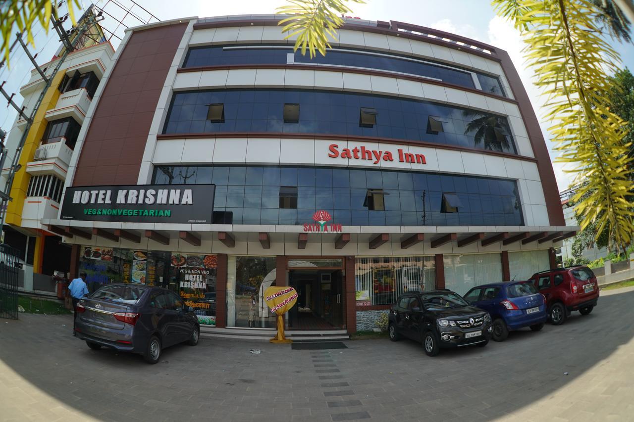 Sathya Inn Guruvāyūr Extérieur photo